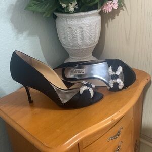 Badgley Mischka platinum women’s Janni, open toe pumps